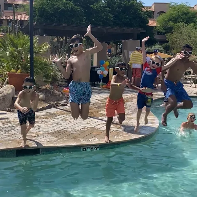 The Dr. JAW community enjoying a pool day
